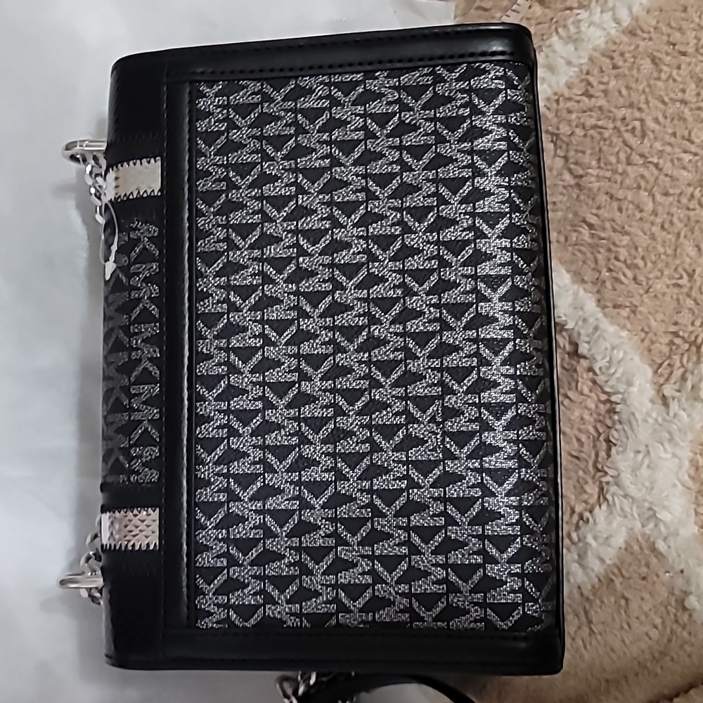 Michael Kors Whitney Shoulder/Crossbody - Picture 2 of 9